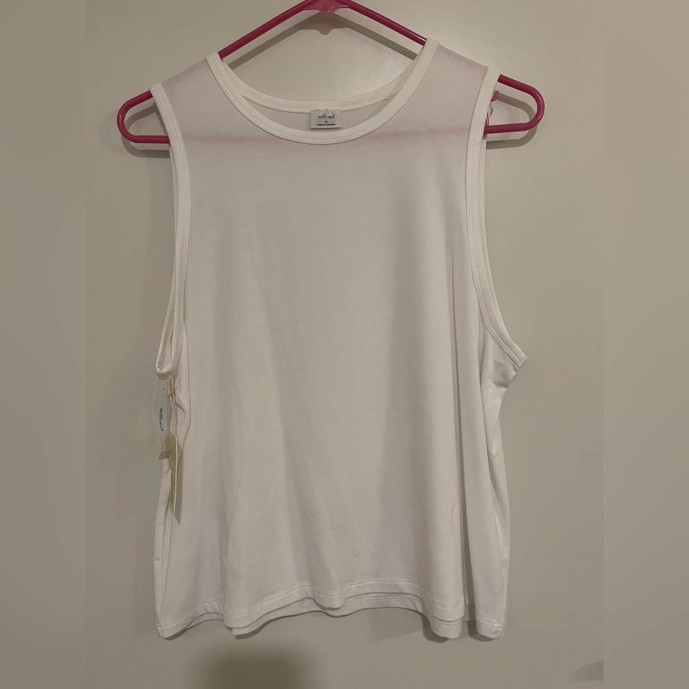 NWT size medium Wilfred Aritzia white tank top